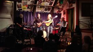 Ransta Trädgård live på Skebopuben i Skebobruk 24/8-2013. Joakim JJ Marsh, Björn Westén, Daniel Bergström, Phillip Bastin, Jakob Fogelqvist, Alvaro Svanerö och Benjamin Fogelqvist.